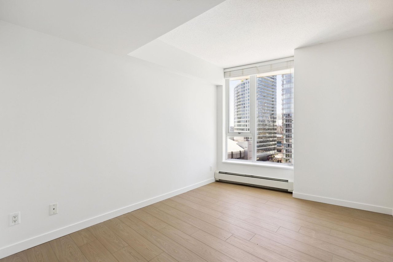 1807-188 Keefer Pl