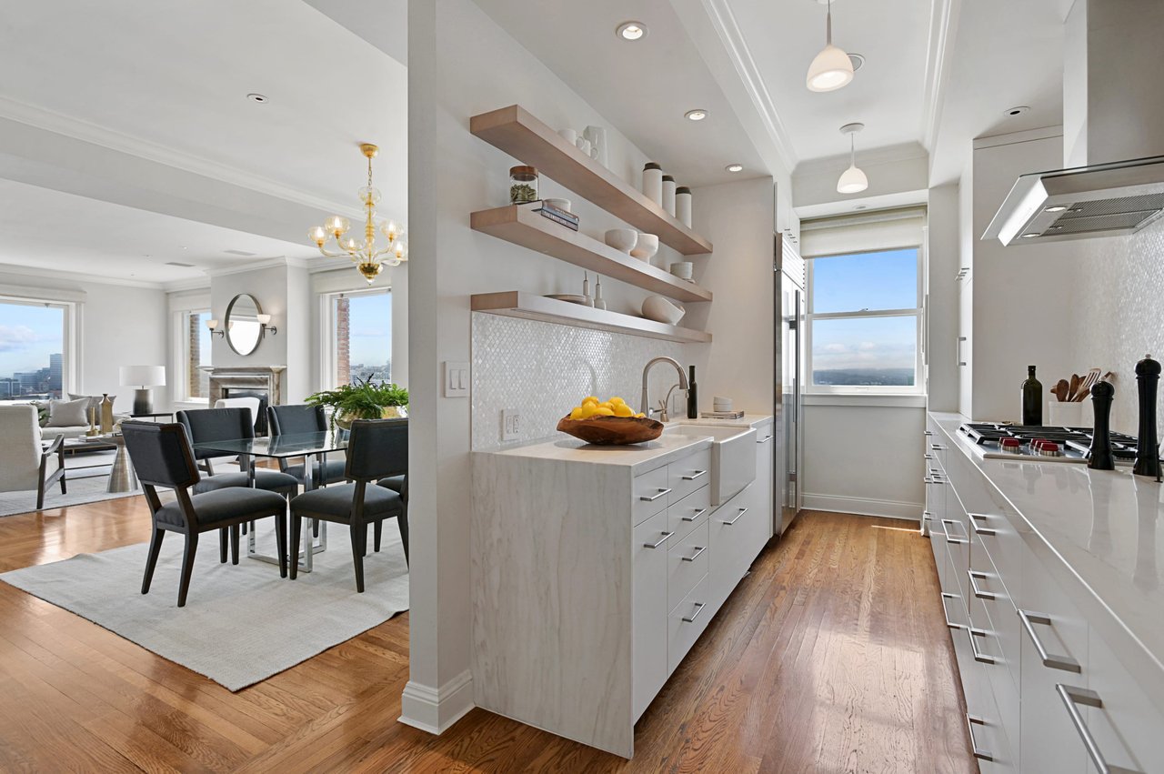 Golden Gate Views & Contemporary Renovation at Capo Di Monte