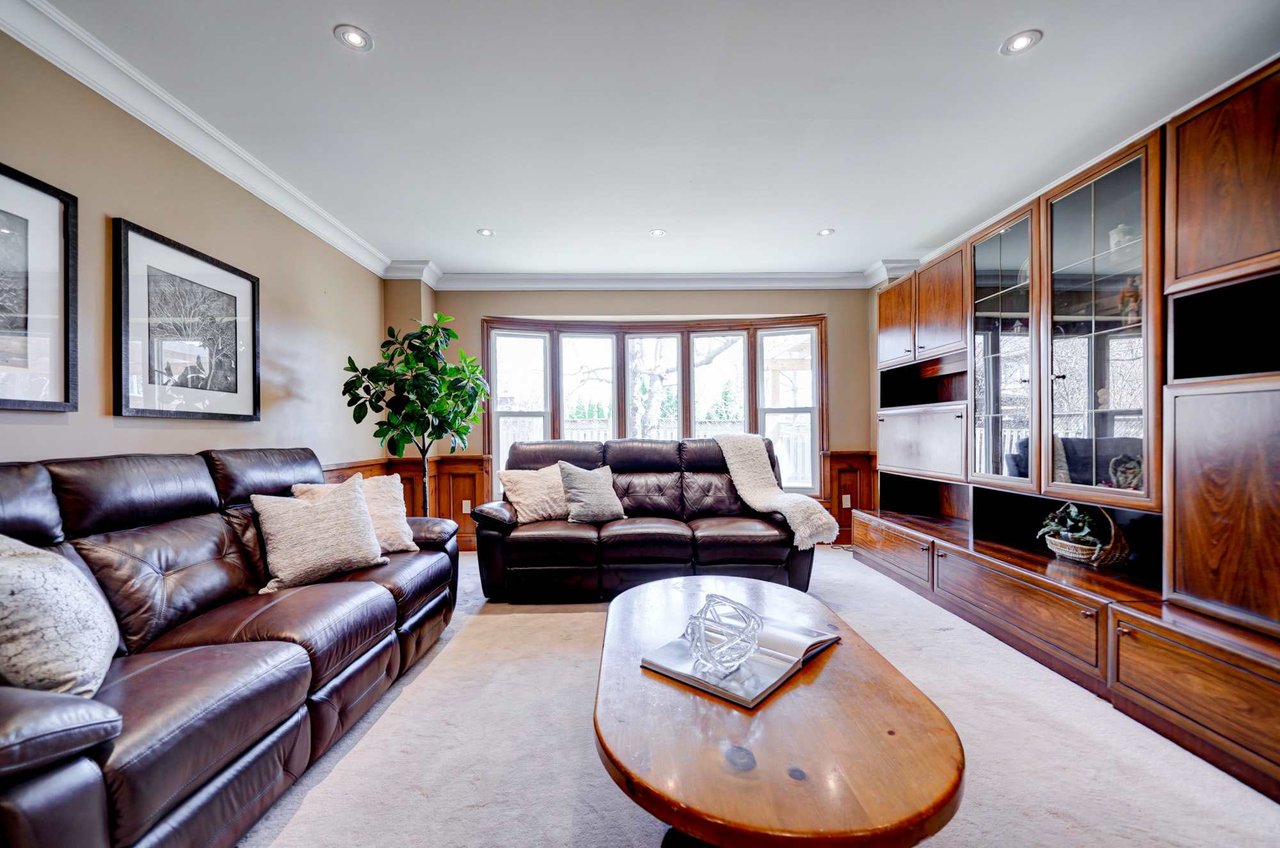 2184 Lumberman Lane
