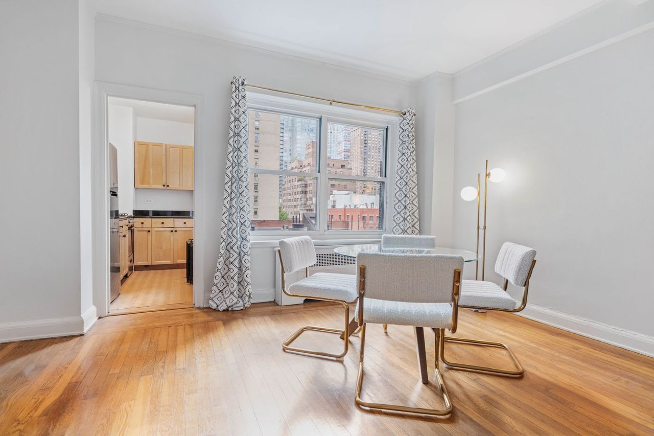 400 E 52nd St, Unit 6E