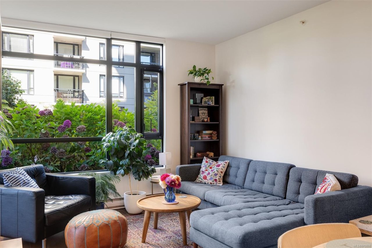 201-788 Humboldt St