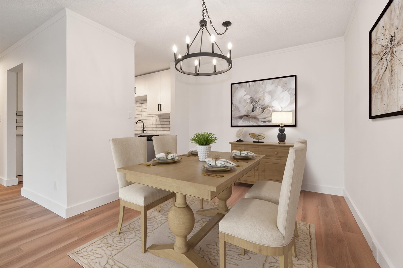 307-9080 Mary St