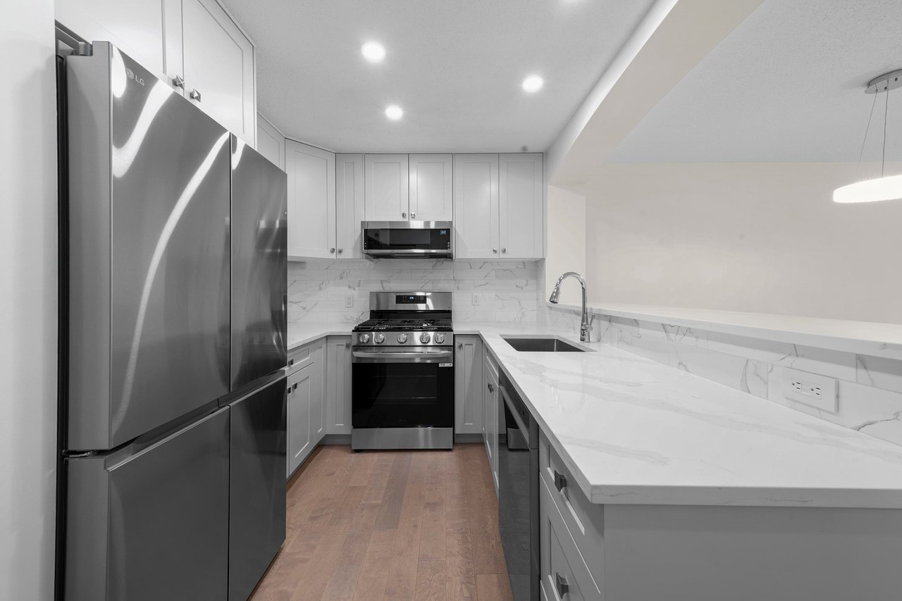 104-2338 Western Pkwy