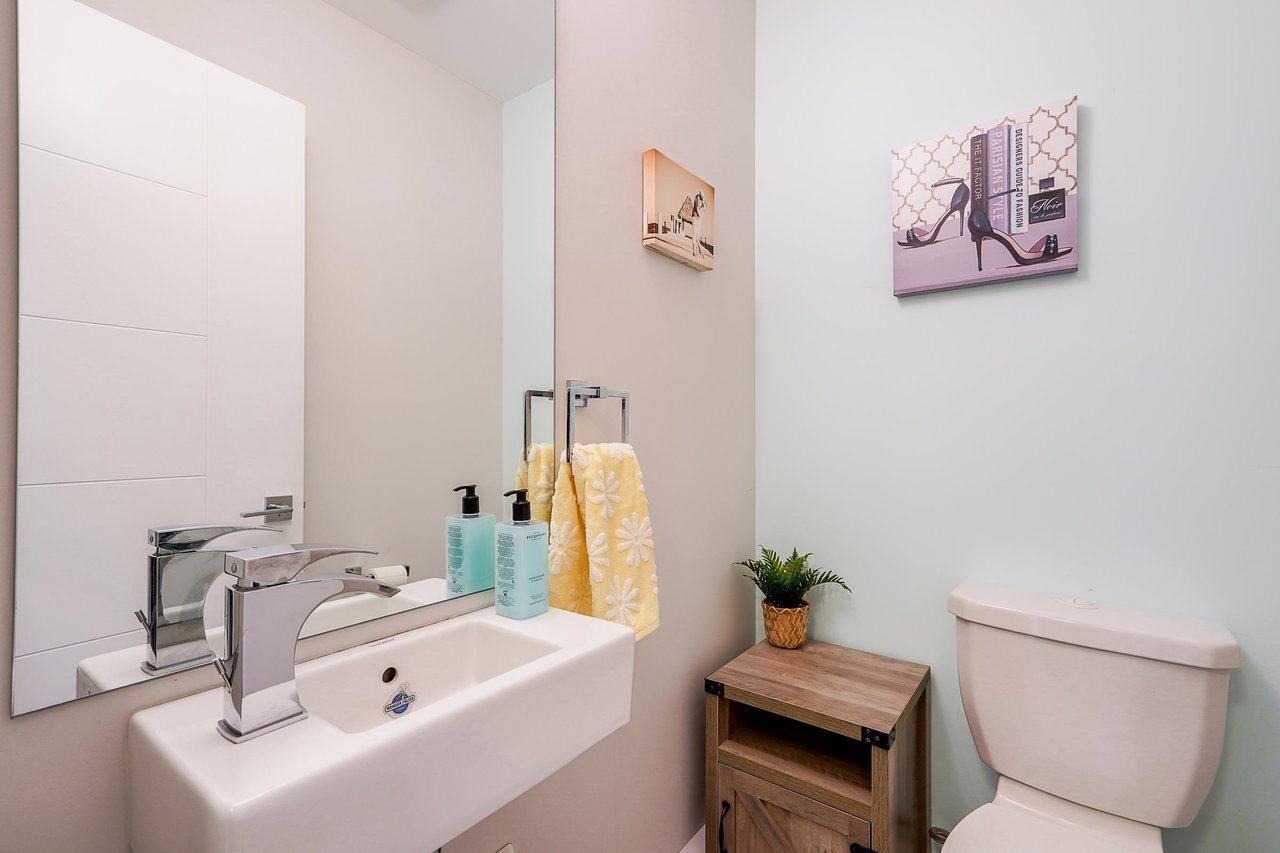 21-2138 Salisbury Ave