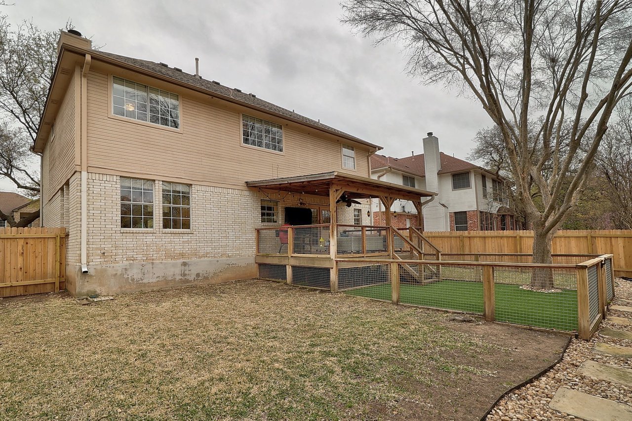 2432 Falcon Dr