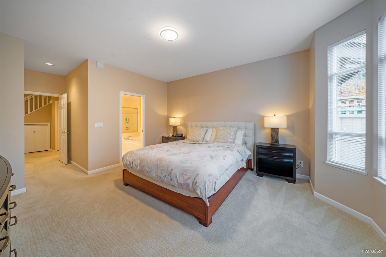 8-15168 22 Ave