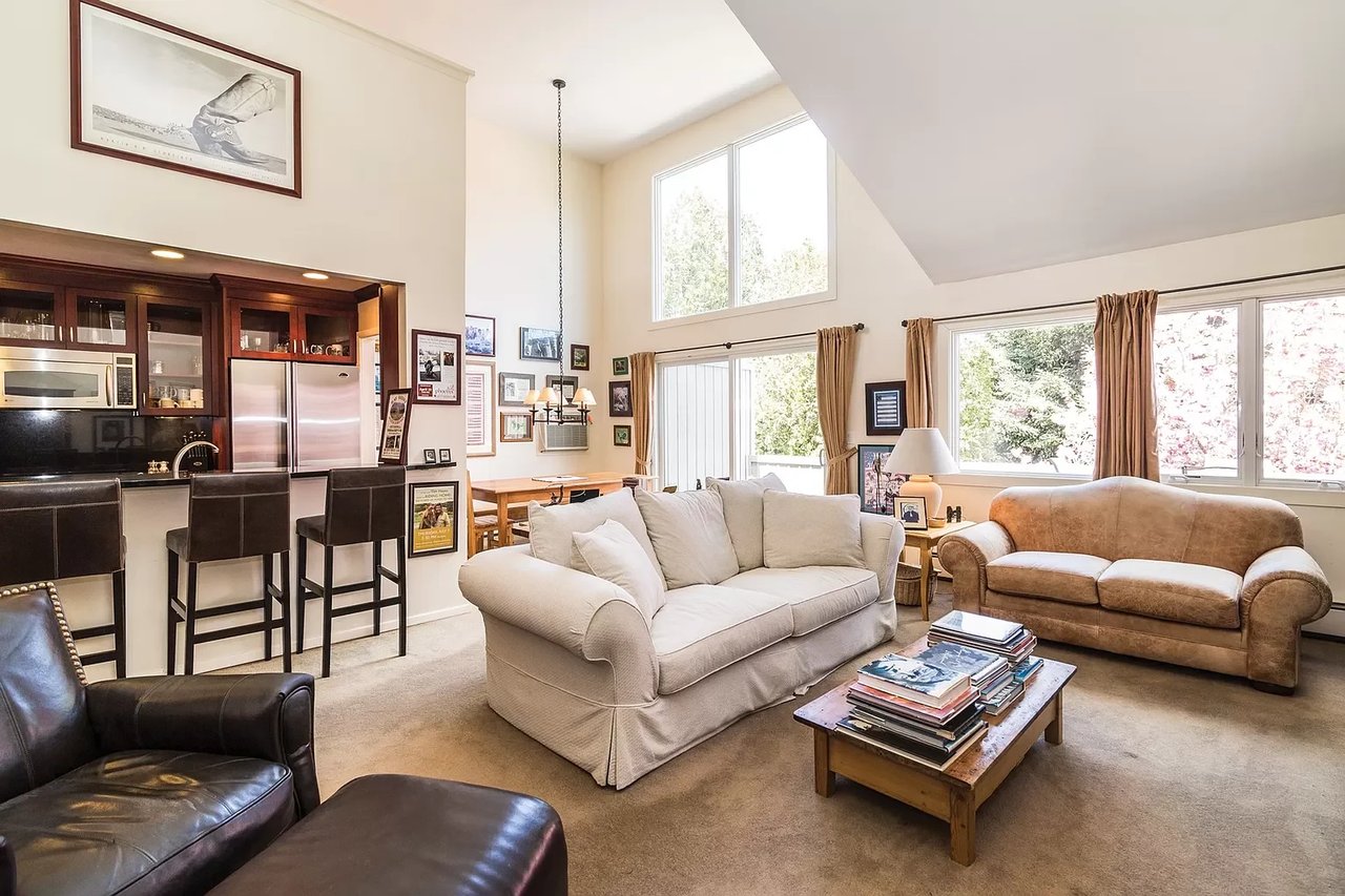 514 Pantigo Rd, #22