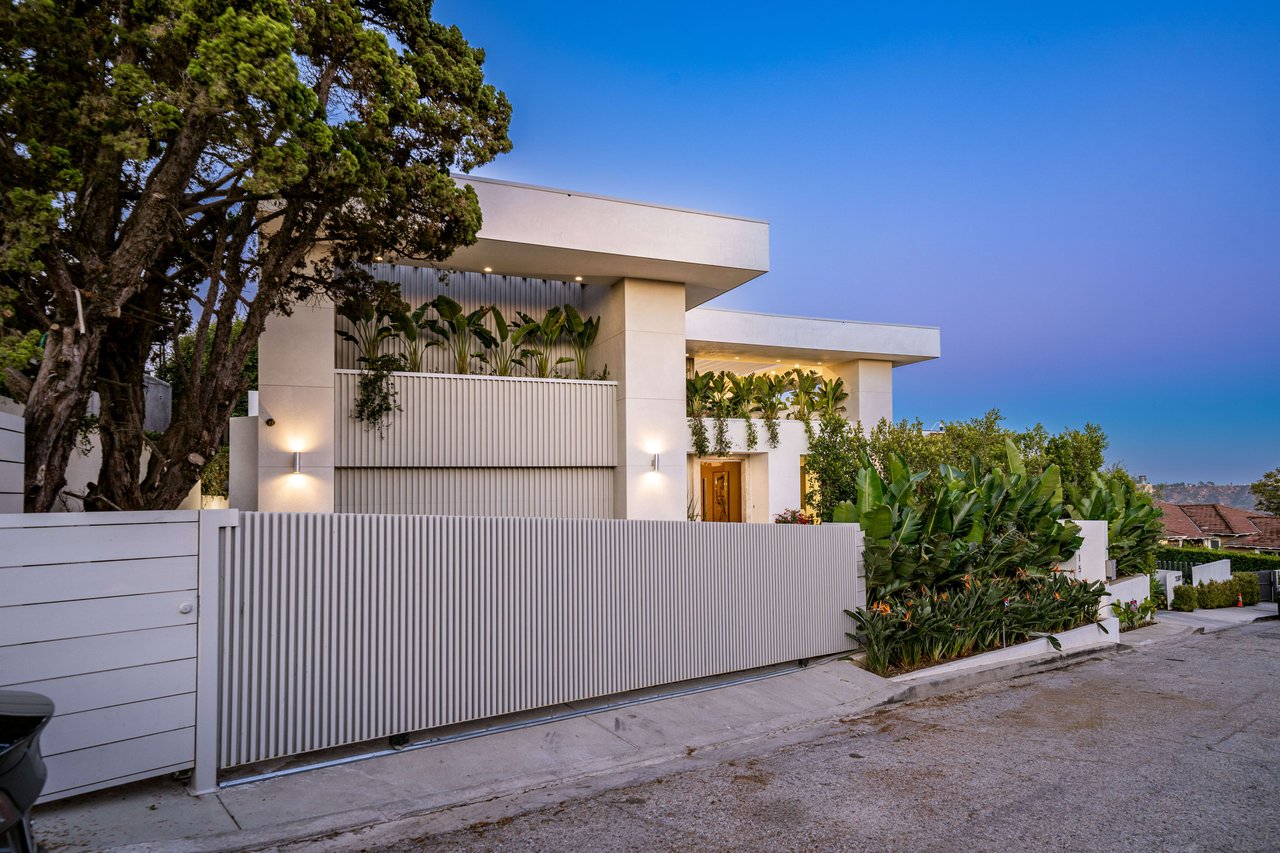 The Apex HH | 7115 Macapa Drive