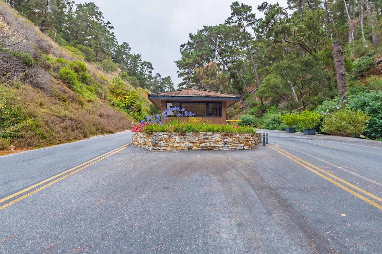 113 Del Mesa Carmel