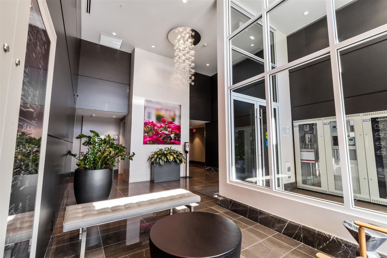 602-1561 W 57th Ave