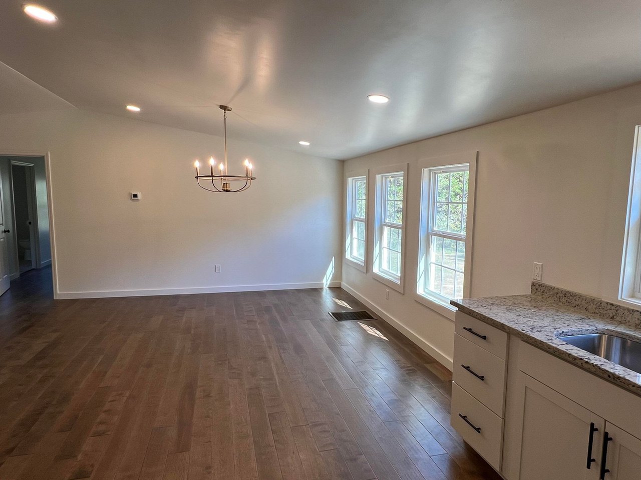  221 Valley Dr, Attalla, AL 35954