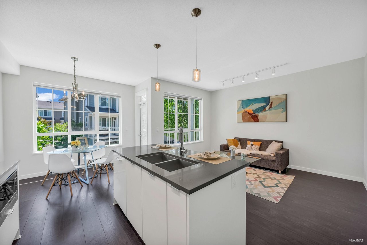 4-5510 Admiral Wy
