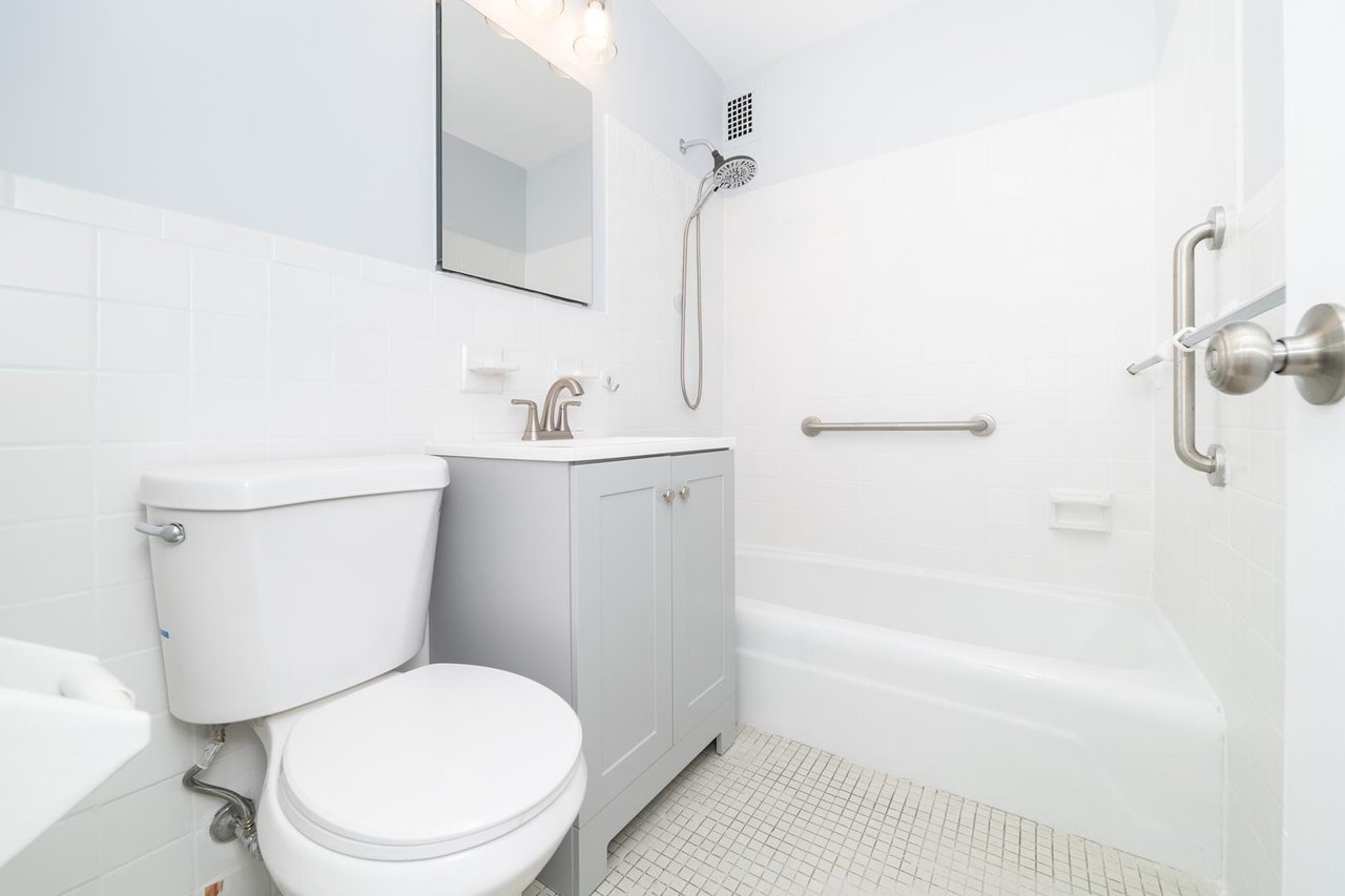 77 Fulton Street, Apt 2-E