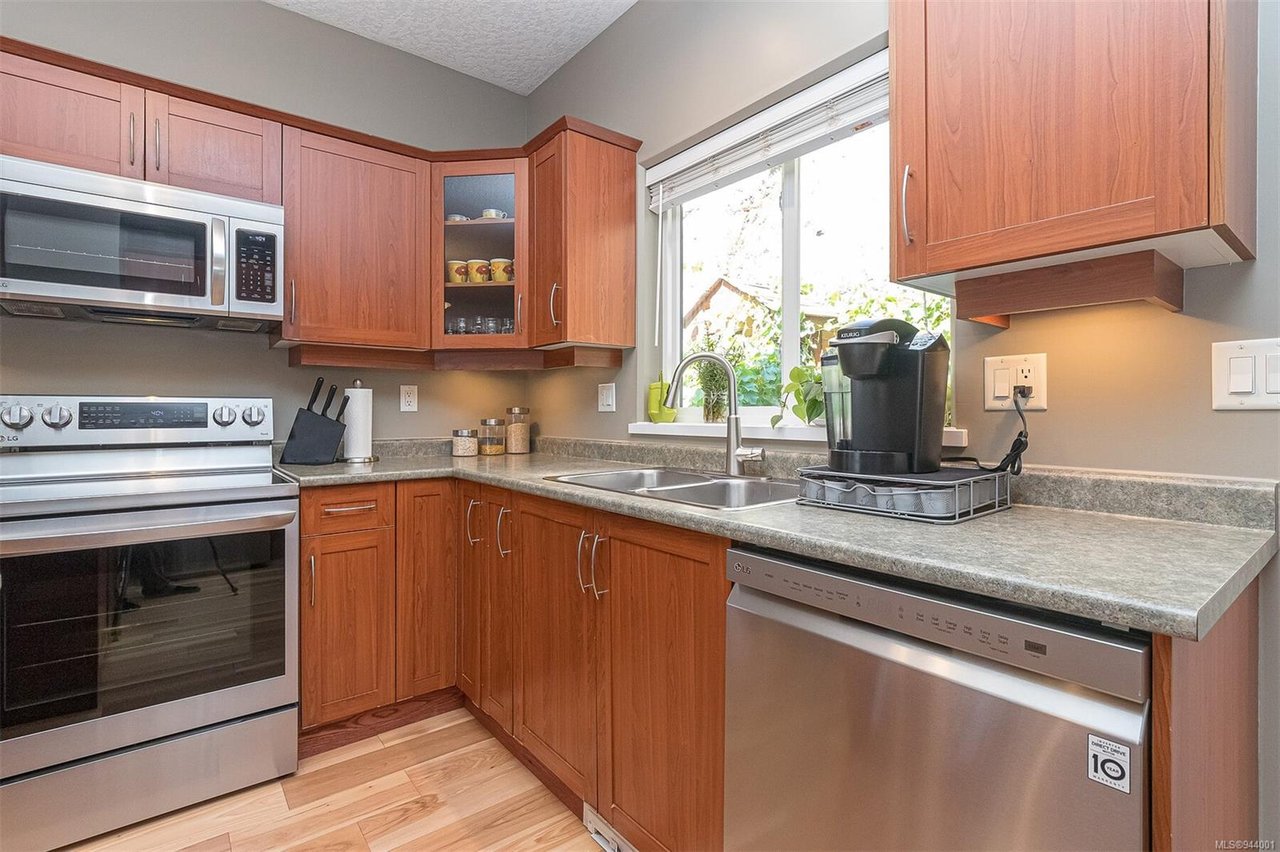 577 Kingsview Ridge