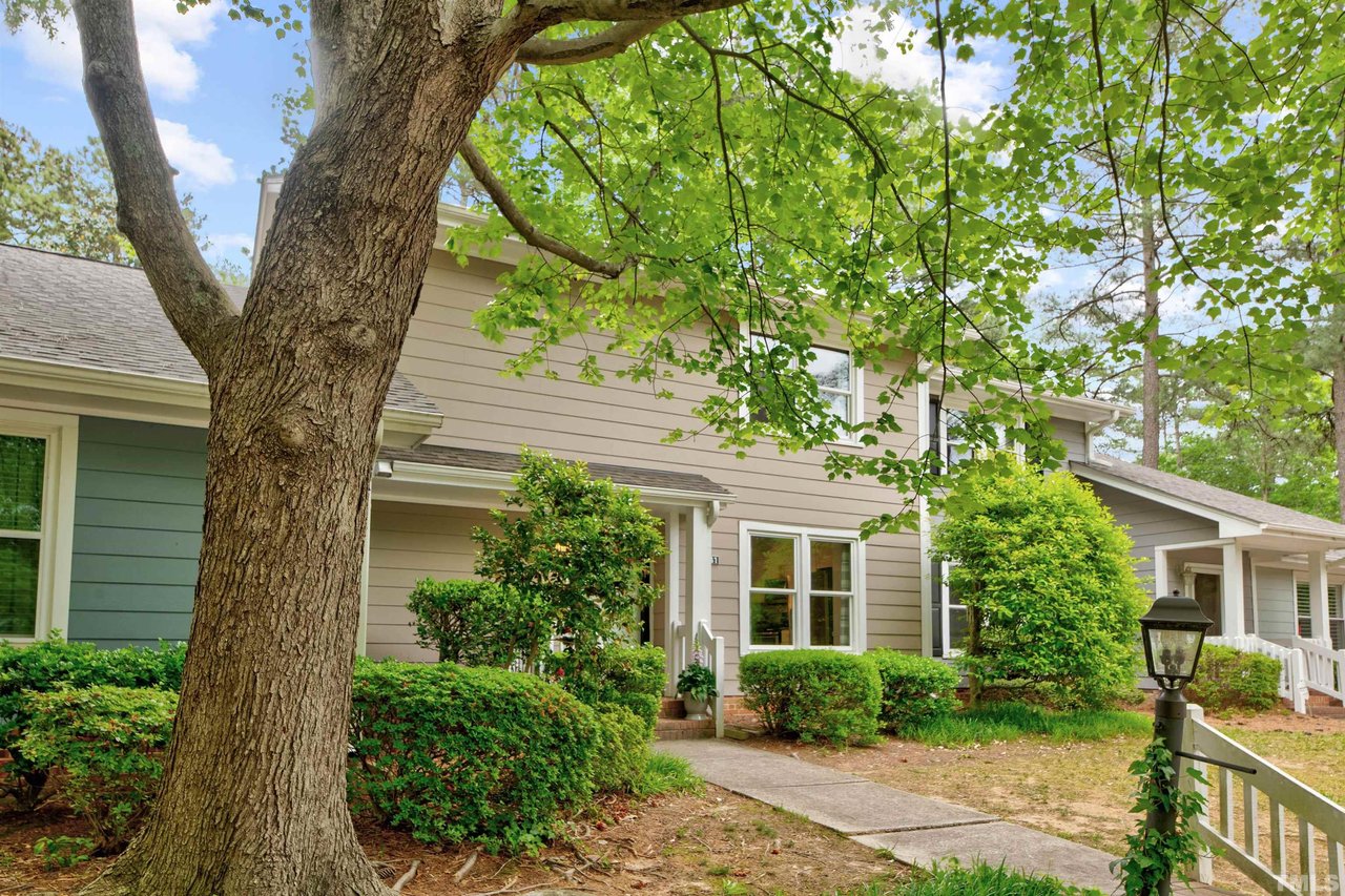 1541 Woodcroft Drive