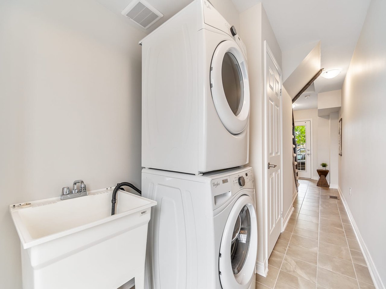 2280 BARONWOOD Drive Unit# 83