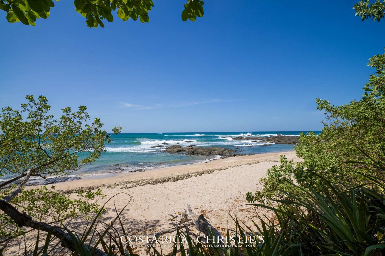 Villa Serena – Oceanfront Luxury Villa 