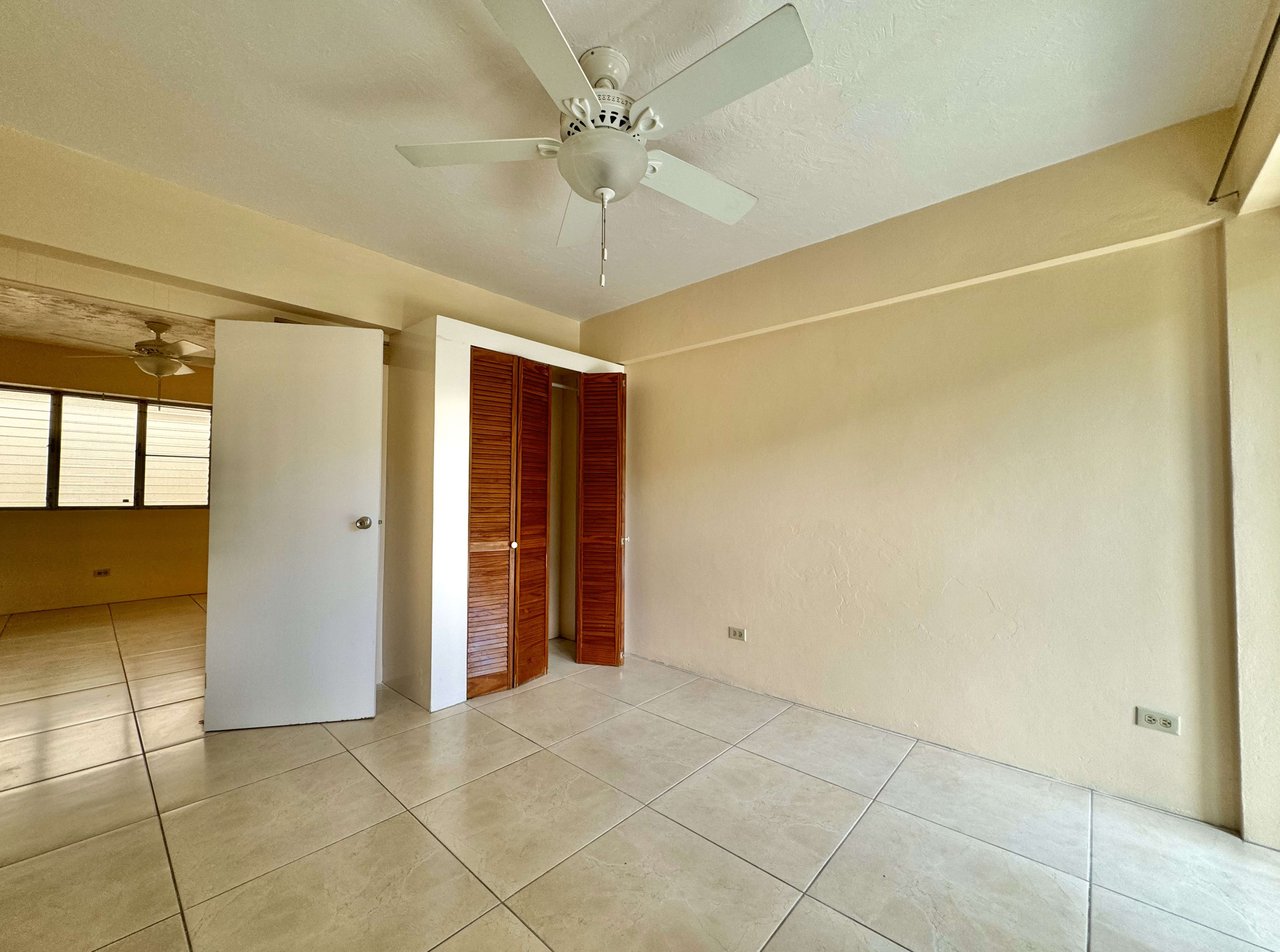 850 Road Town 1 Bedroom Apartment