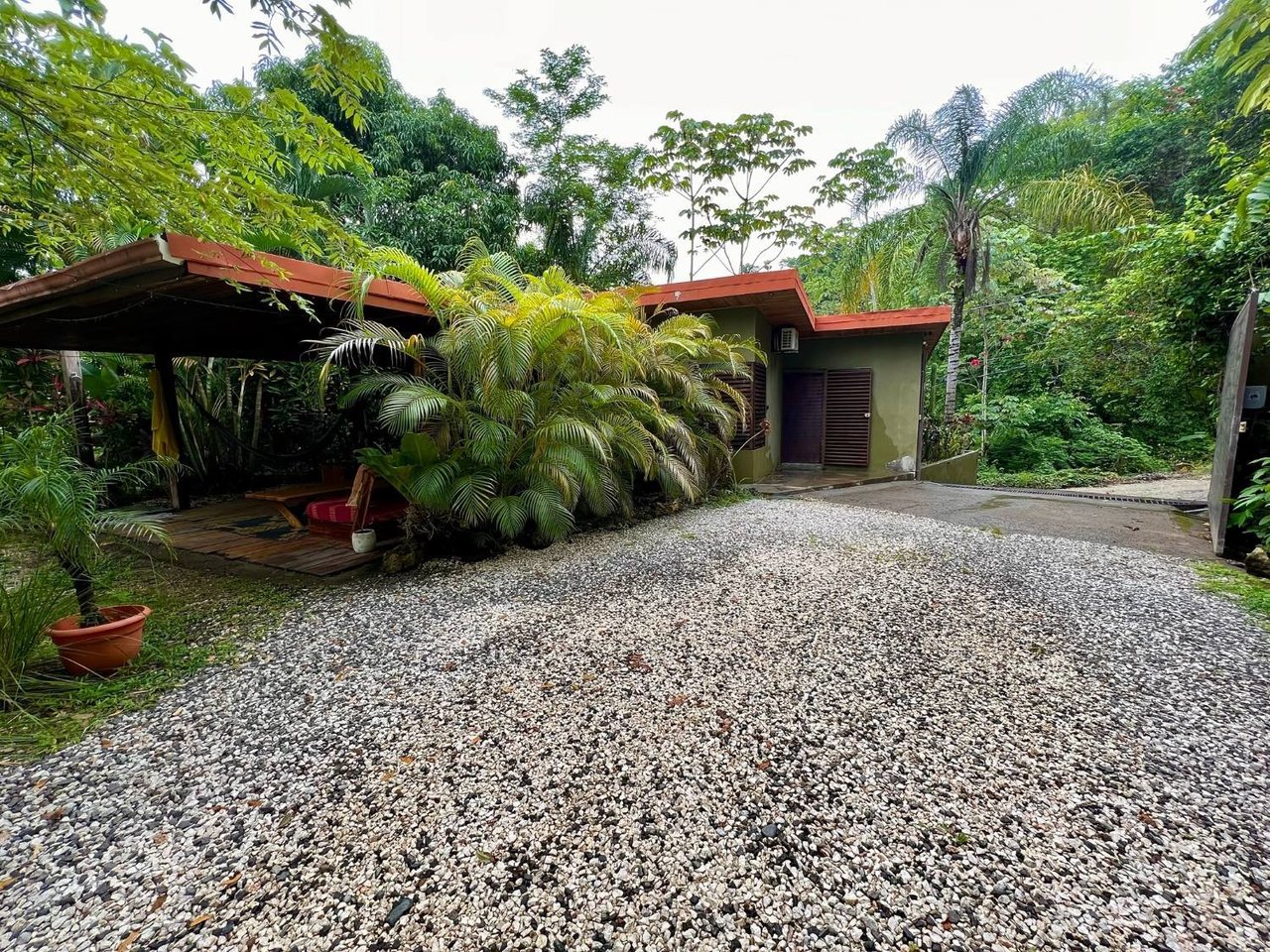 Recording Studio Estate Guest House, Santa Teresa, Puntarenas