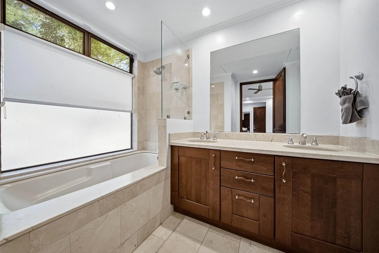 Renovated Carao Golf Condo, Flamingo, Guanacaste