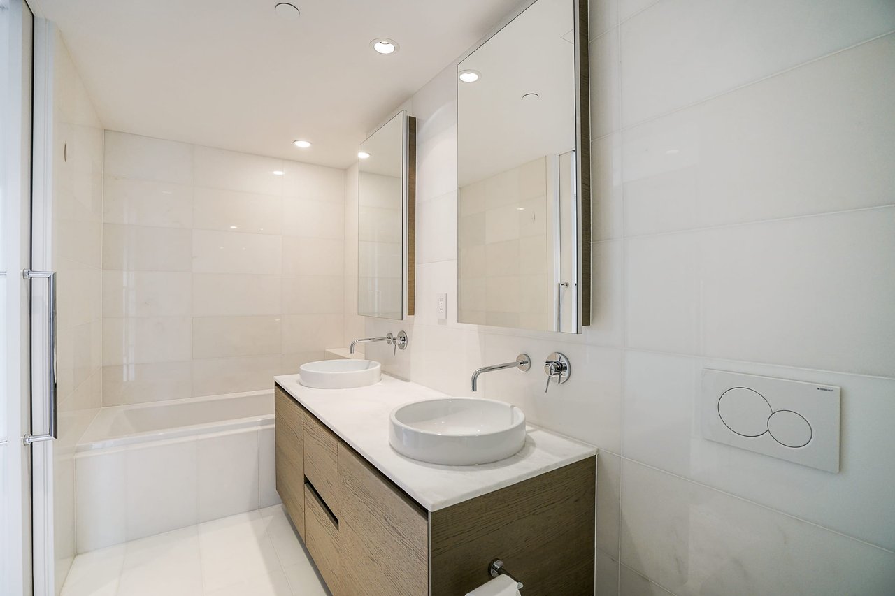 1171 Jervis St, #802
