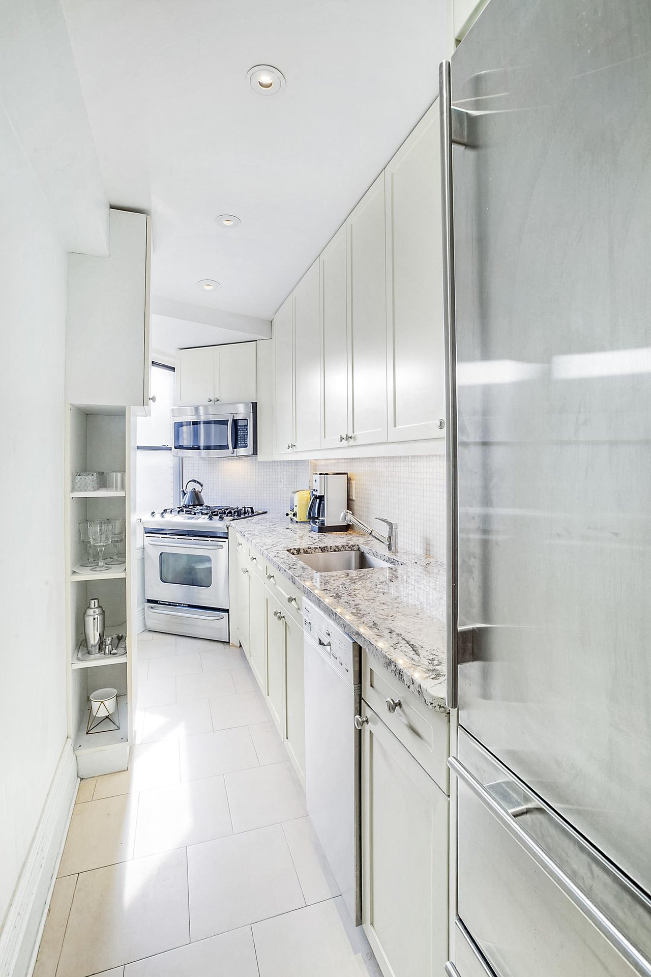 865 First Avenue, Apt 16C