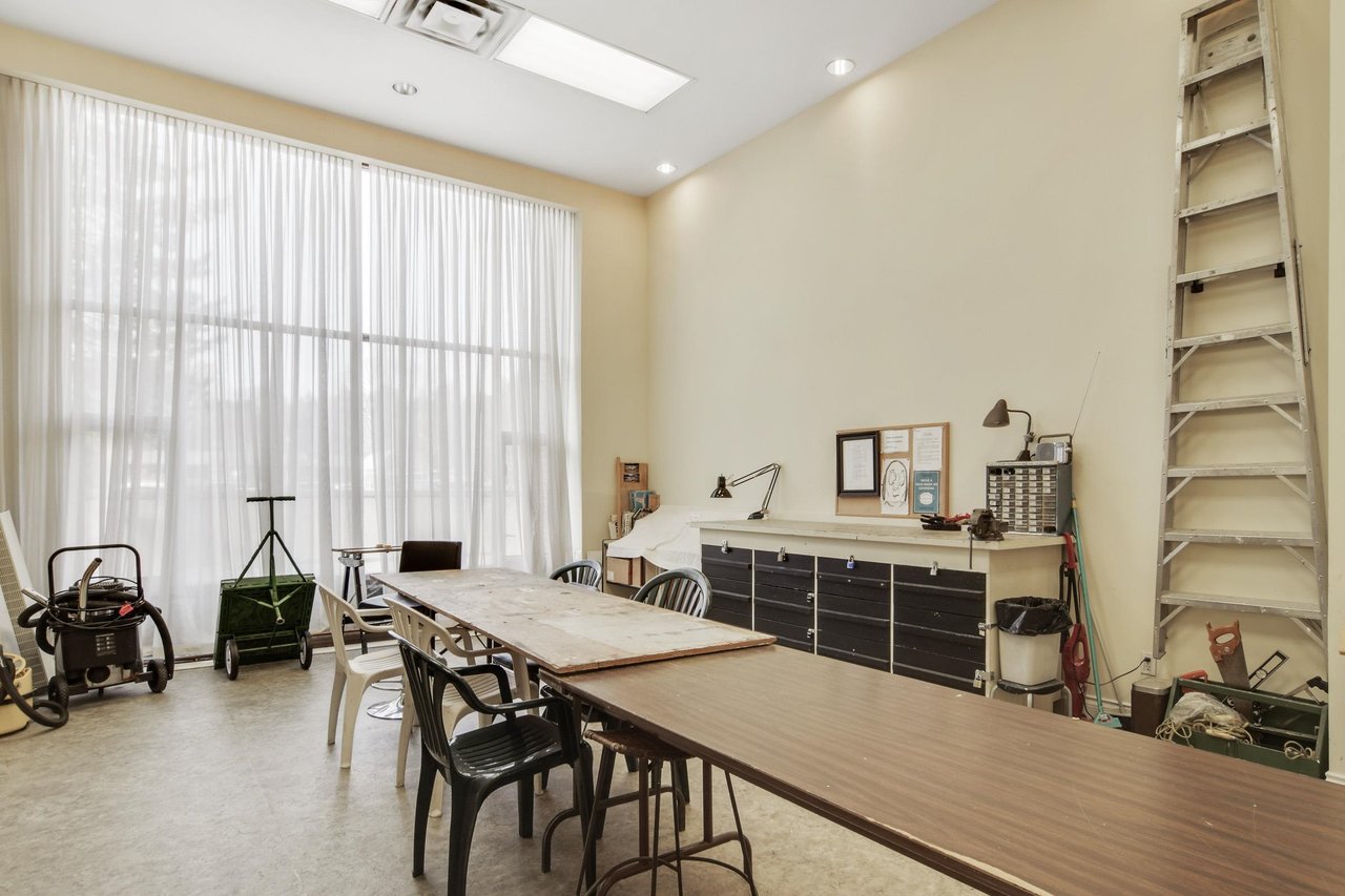 1009-1327 E Keith Rd