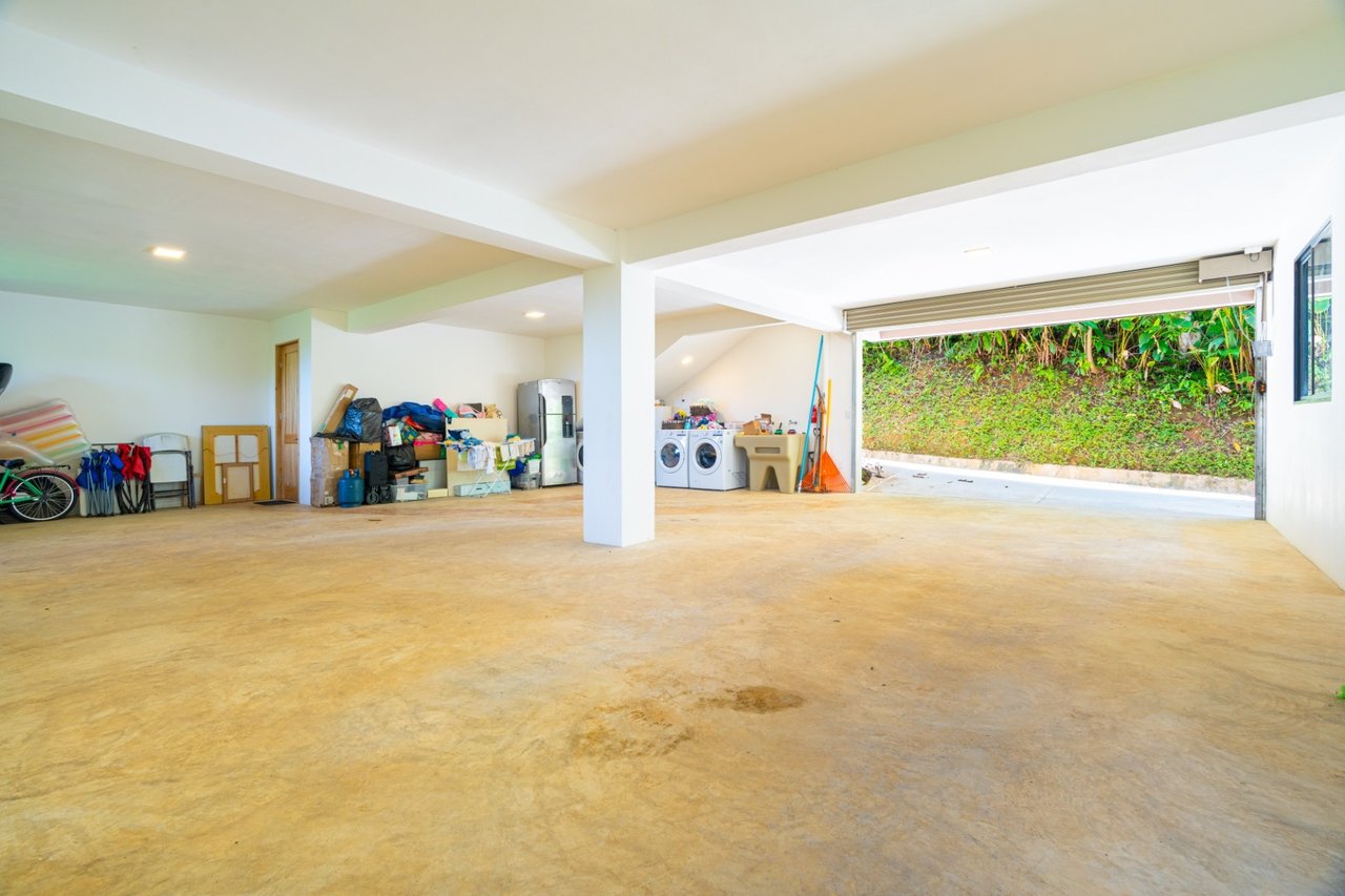 Oceanview Contemporary Luxury Estate, Ojochal, Puntarenas