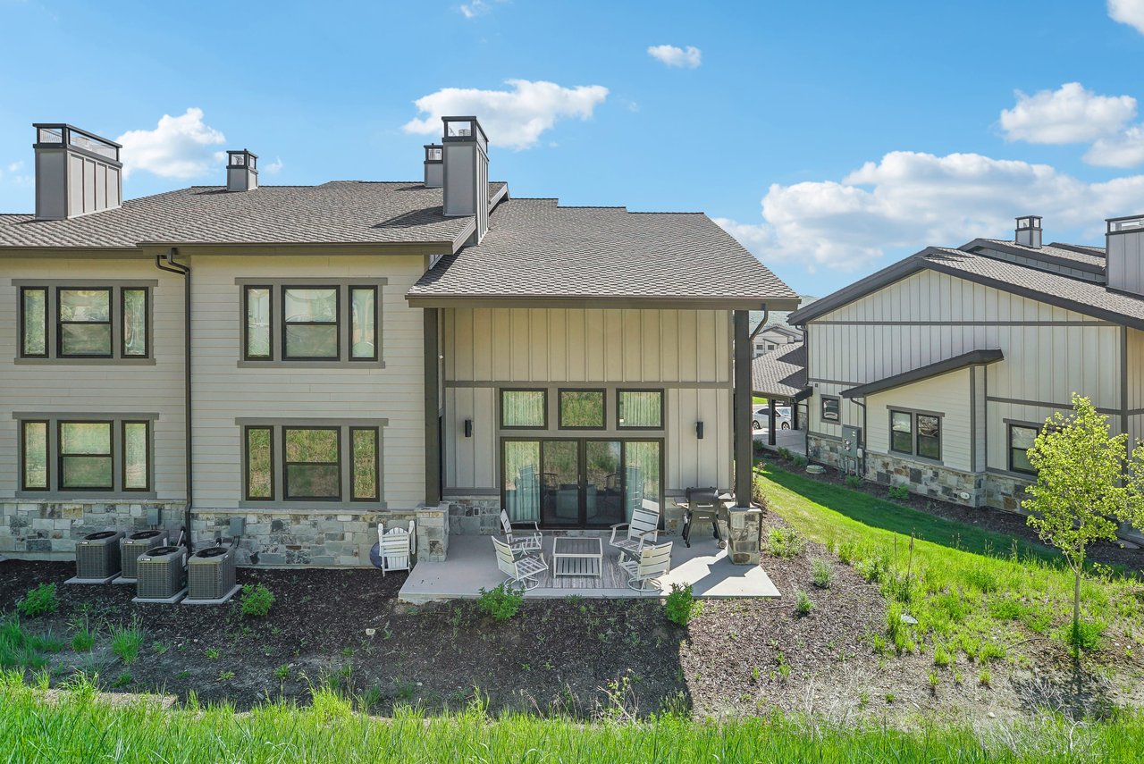 9957 N Meer Circle