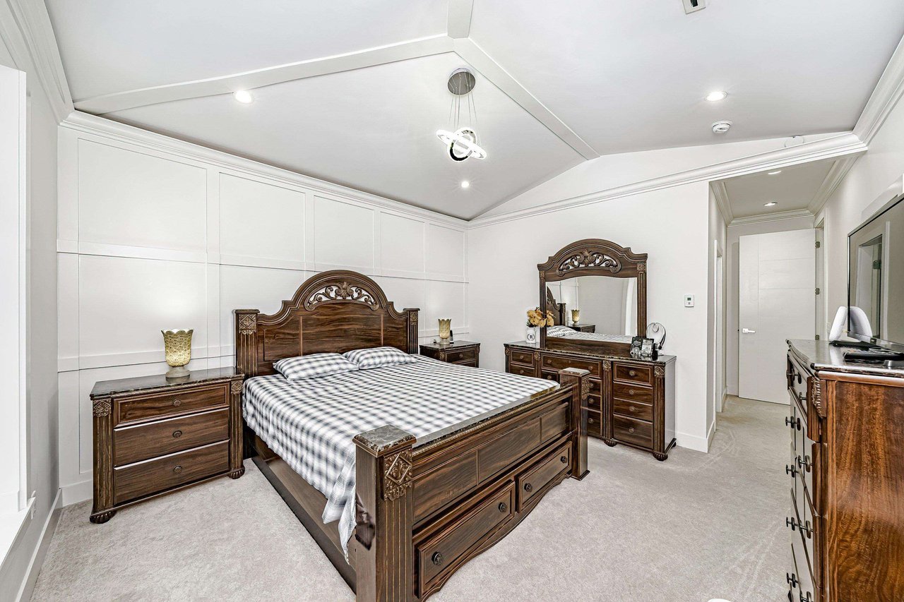 14278 62 Ave