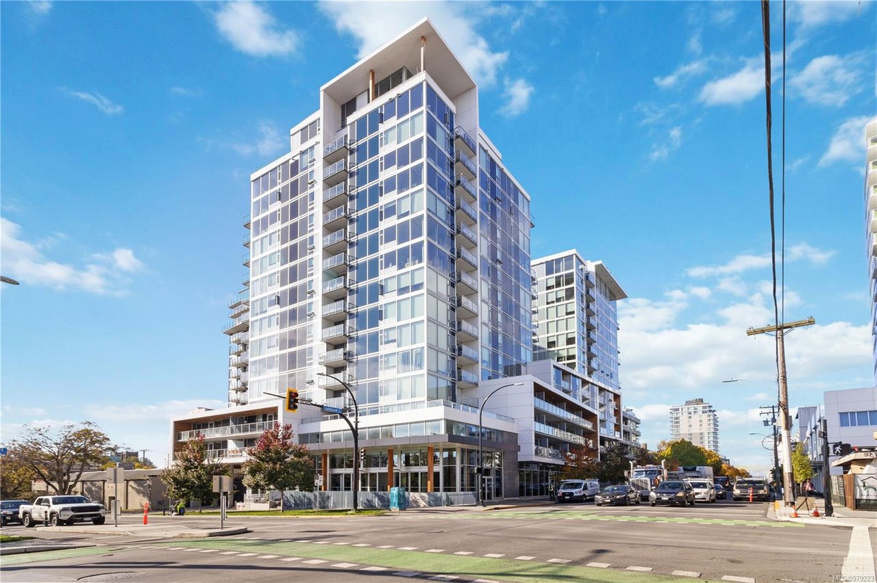 1101-989 Johnson St, Victoria