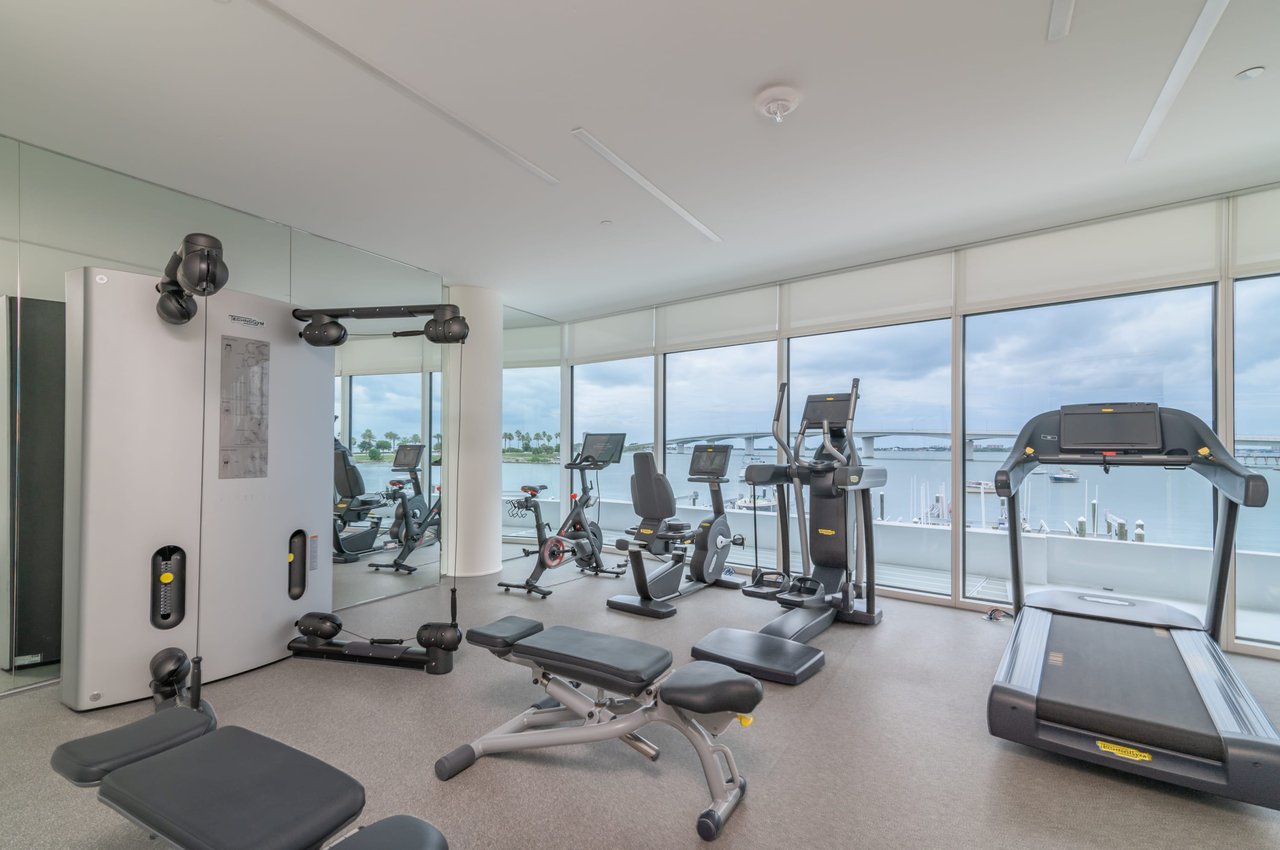280 Golden Gate Point PH 2