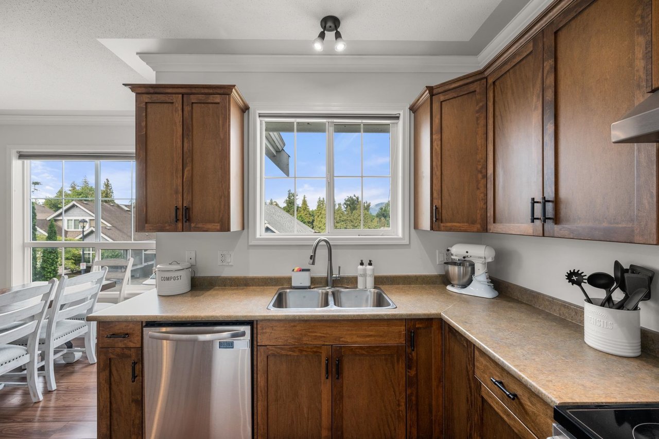 10-50354 Adelaide Pl