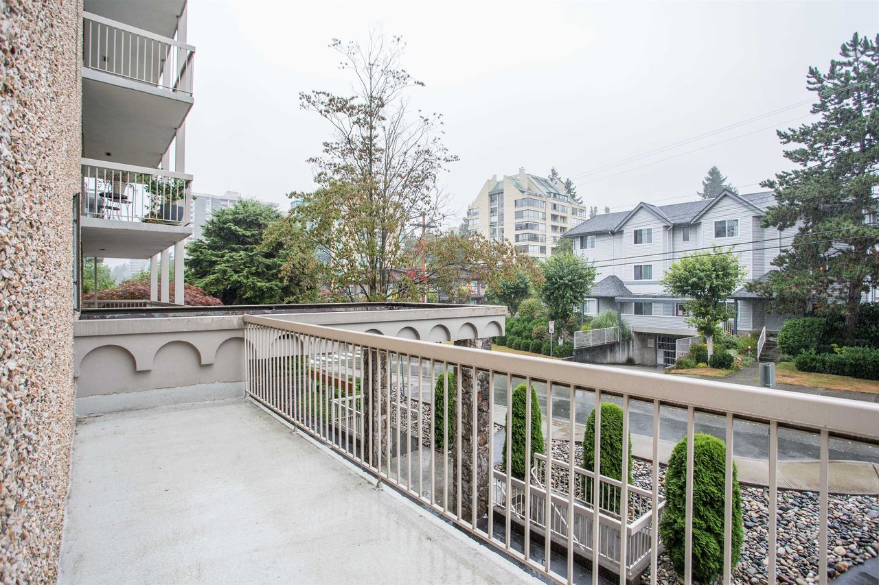 203-1390 Duchess Ave