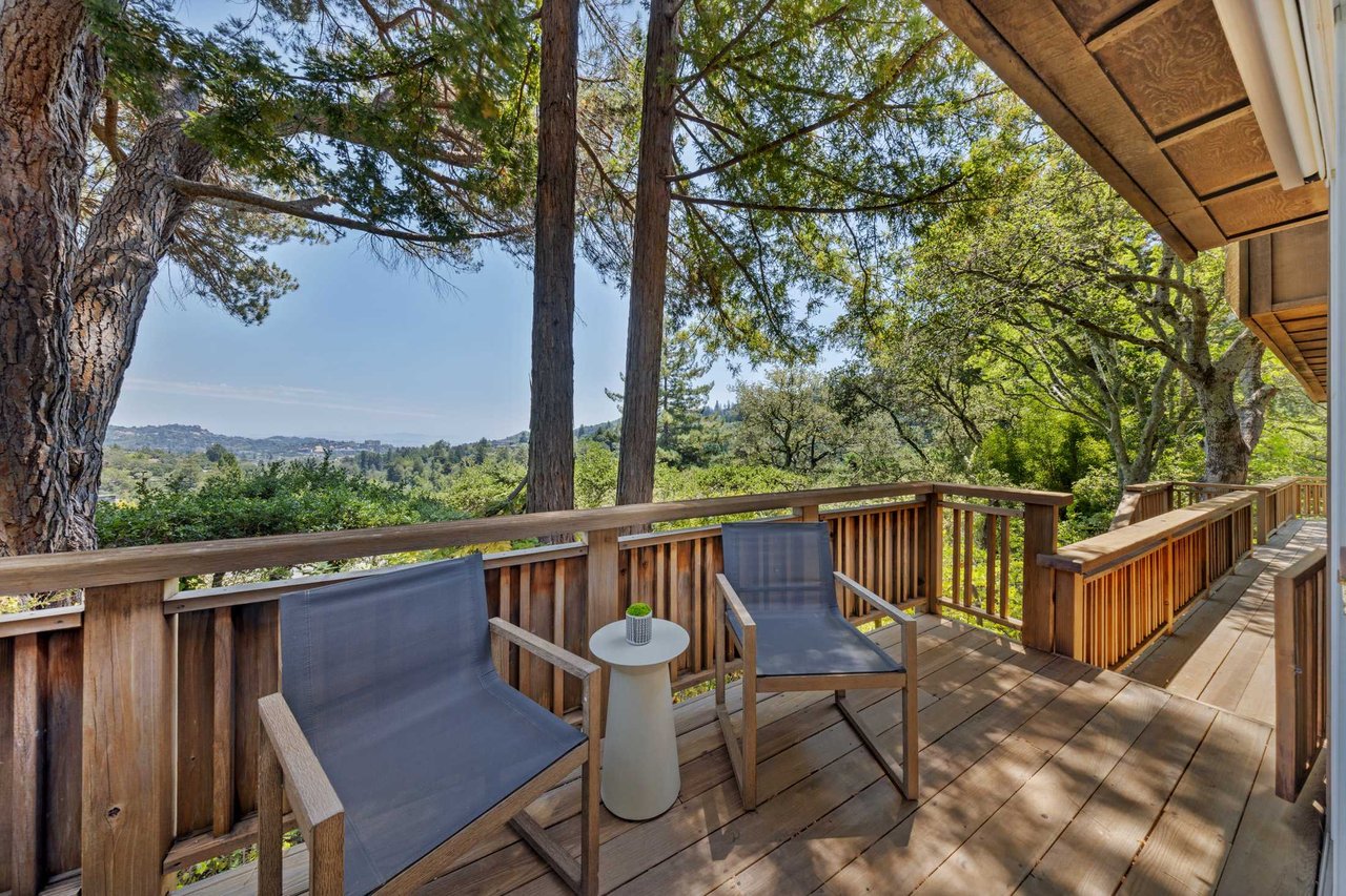 Kent Woodlands Mid Century Retreat