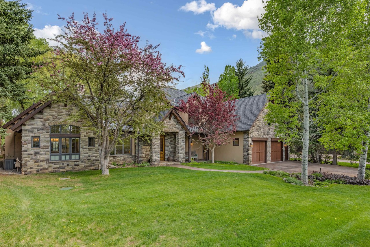 Fabulous Luxurious 5 Bedroom Home in Snowmass