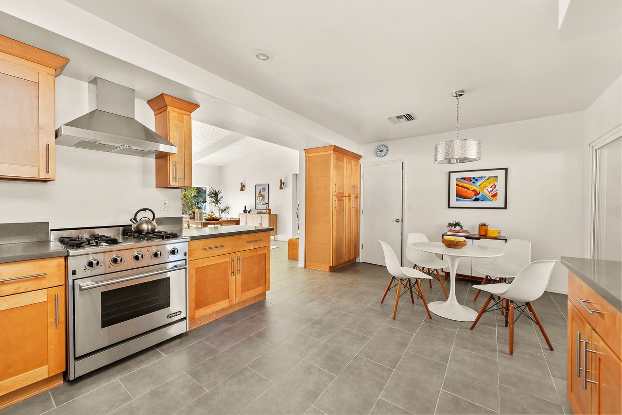 5330 Dubois Ave