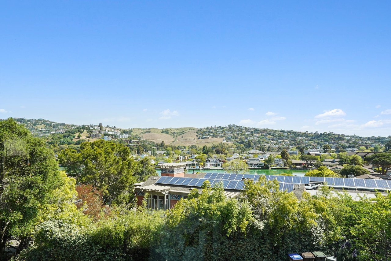 51 Acacia Avenue, Belvedere