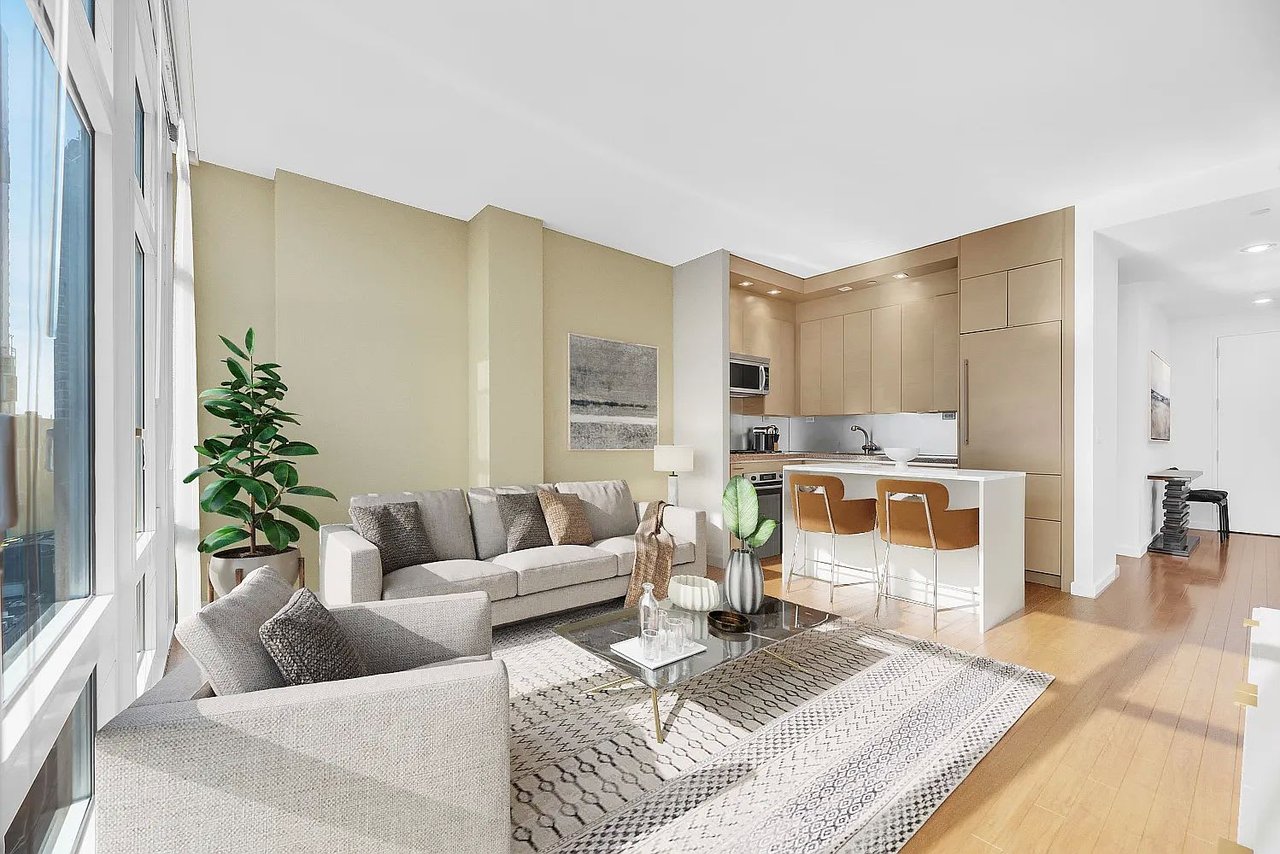 1600 Broadway, APT 15D