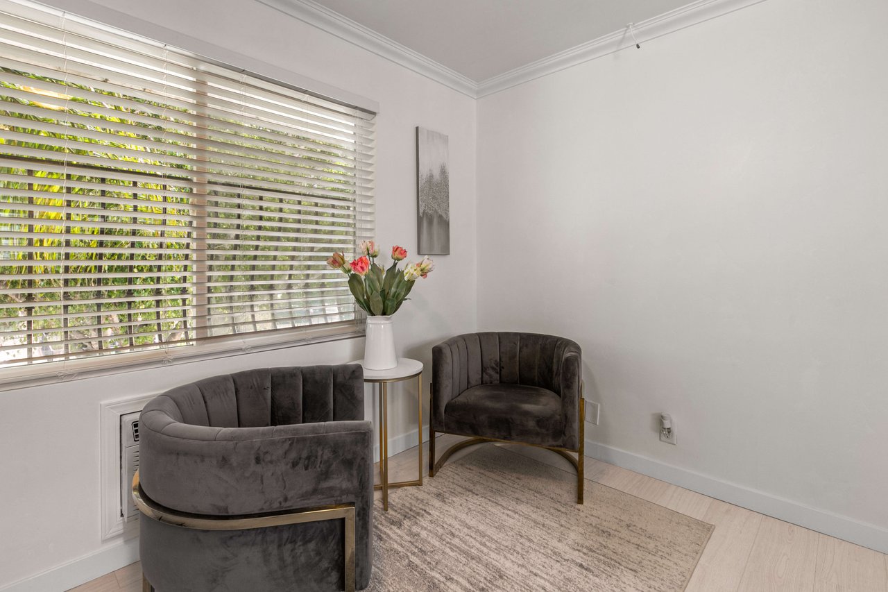 Spectacular 1 bedroom condo