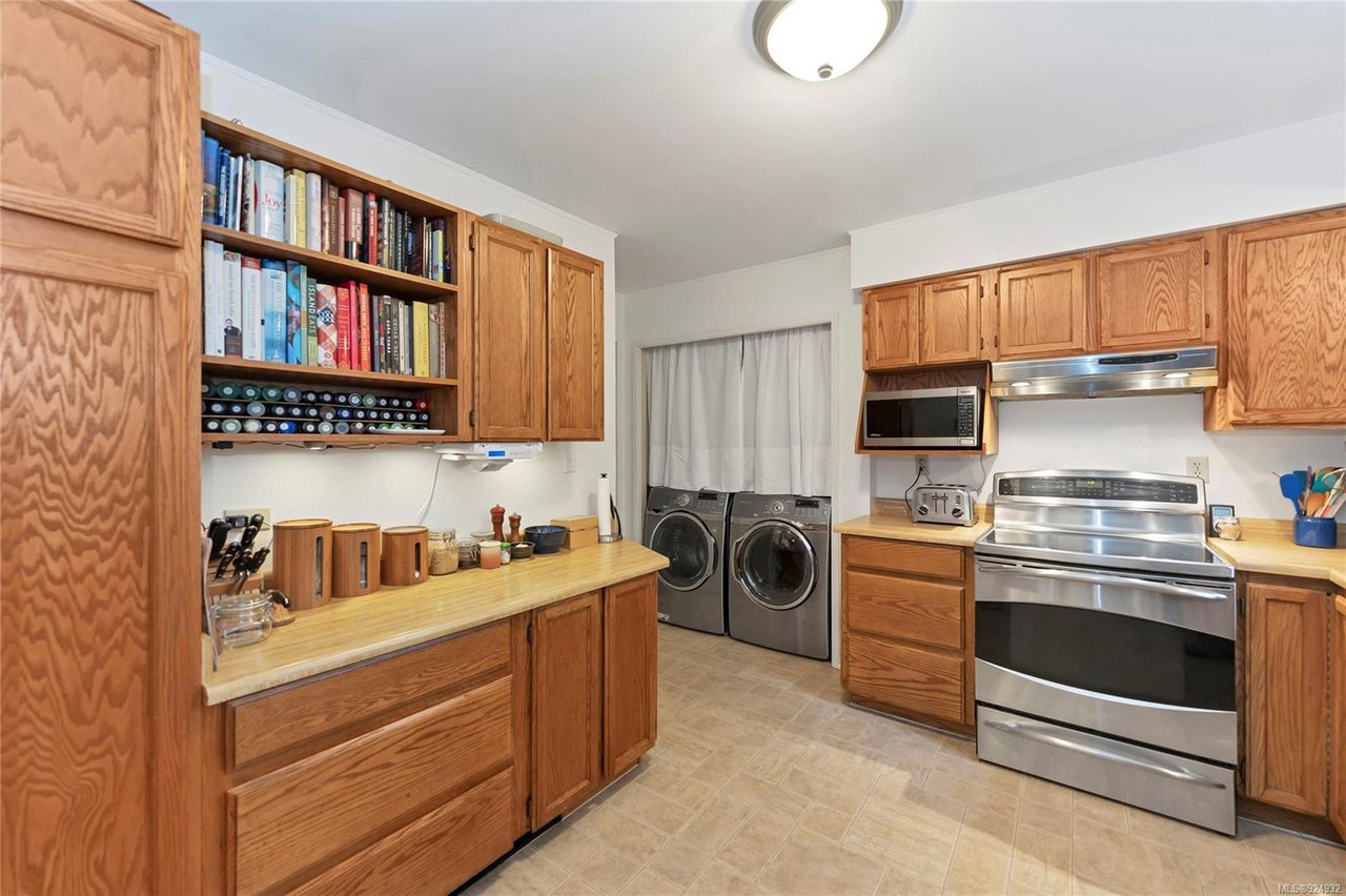 7639 Sigmar Pl