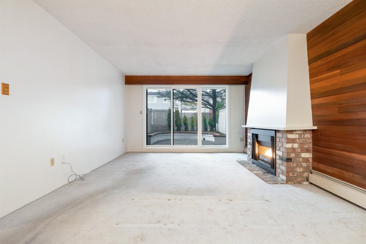 112-319 E 7th Ave