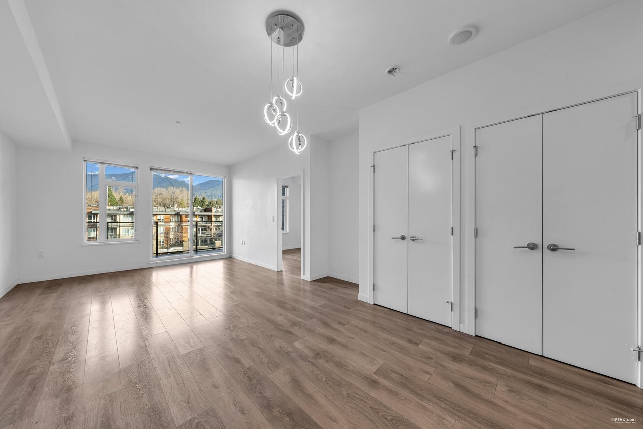 416-725 Marine Dr