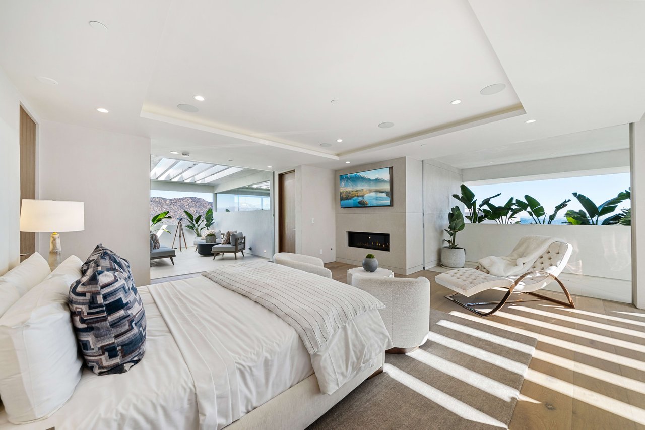 The Apex HH | 7115 Macapa Drive