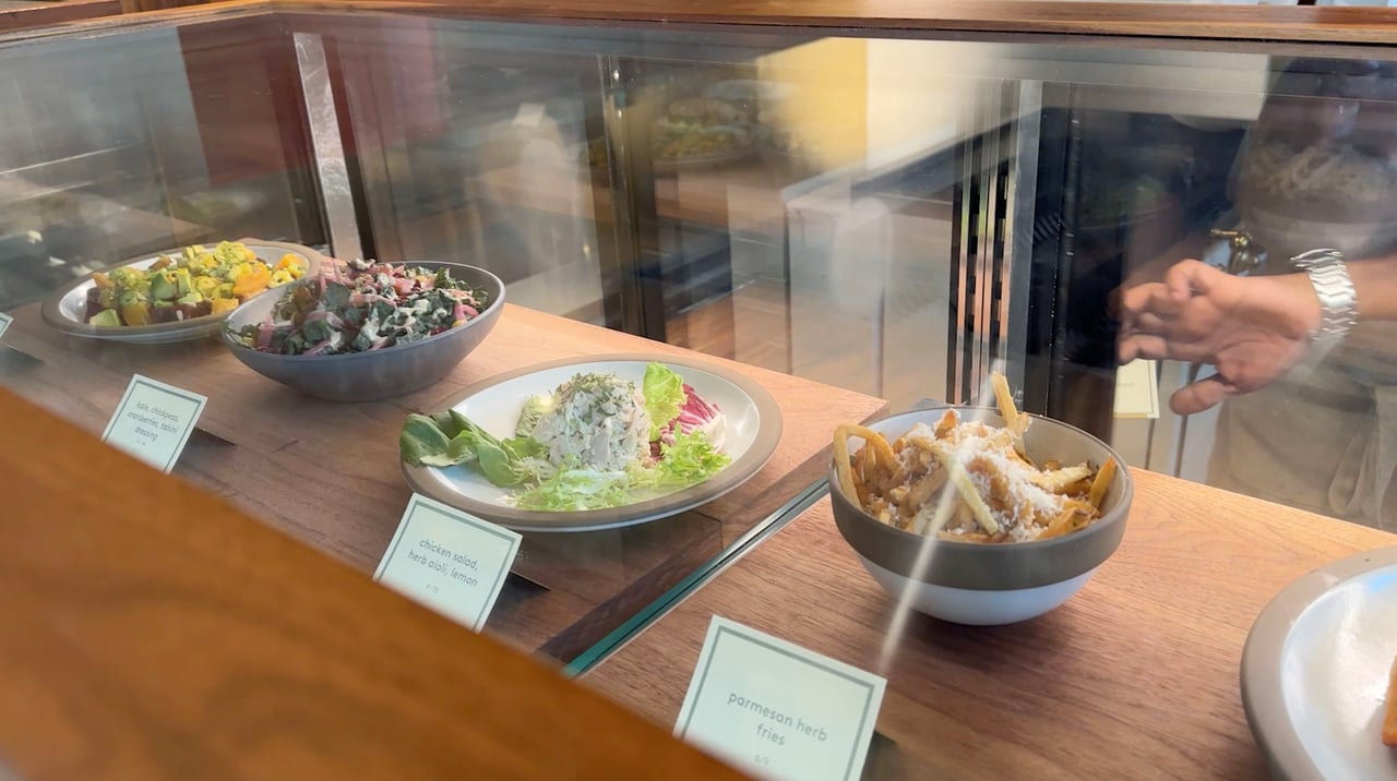 Buckhead's Culinary Gems: Discovering the Top 8 Restaurants in Atlanta's Upscale District