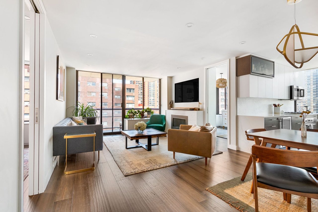 300 East 93rd Street Unit: 17-B