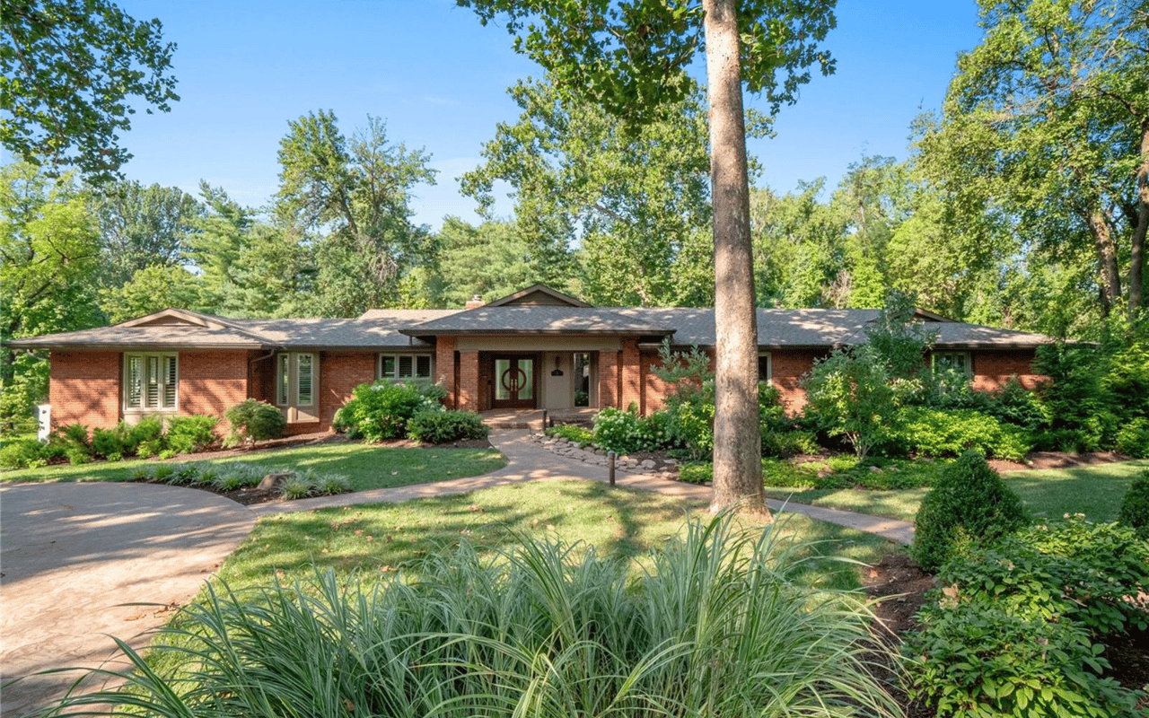 Why Ladue, Missouri is the Perfect Place for You: A Blend of Community, Luxury, and Convenience