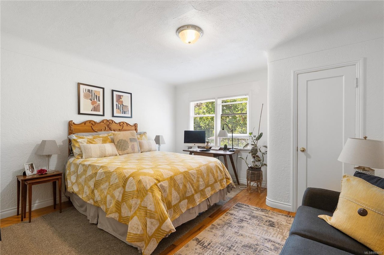 1080 San Marino Cres, Saanich