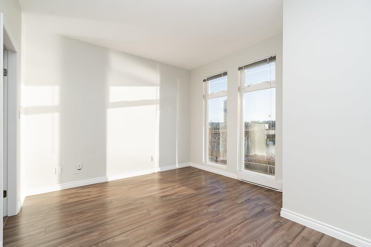 206-8 Laguna Ct
