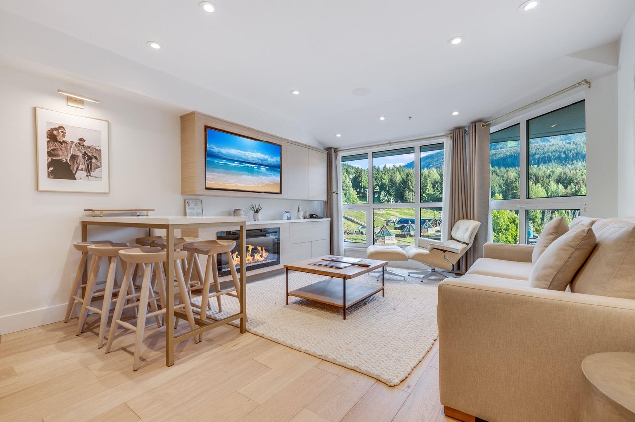 417-4557 Blackcomb Wy